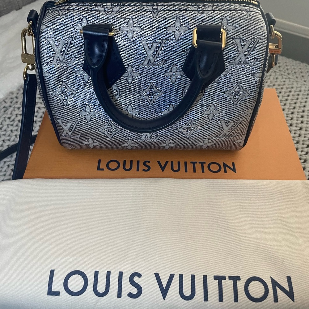 Louis Vuitton Speedy Bandouliere 20